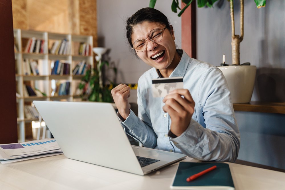 Image,Of,Excited,Asian,Man,In,Eyeglasses,Making,Winner,Gesture